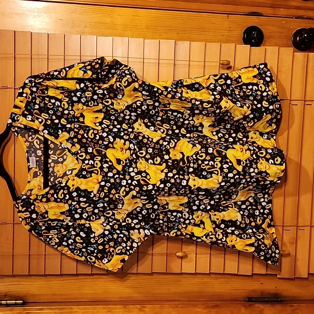 3X scrub top.